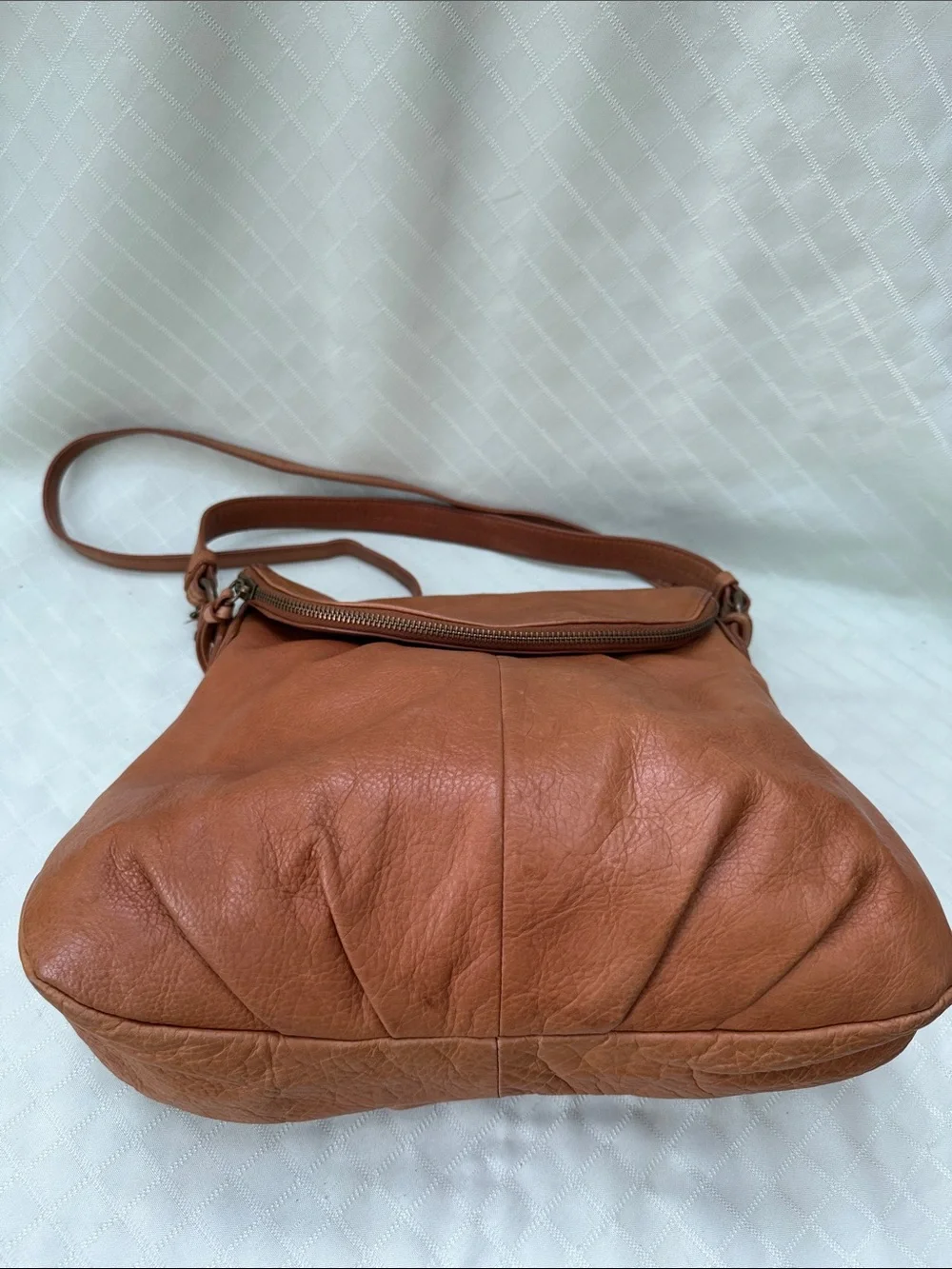 Vintage Margot New York Leather Shoulder Bag in Caramel Shoulder Bags